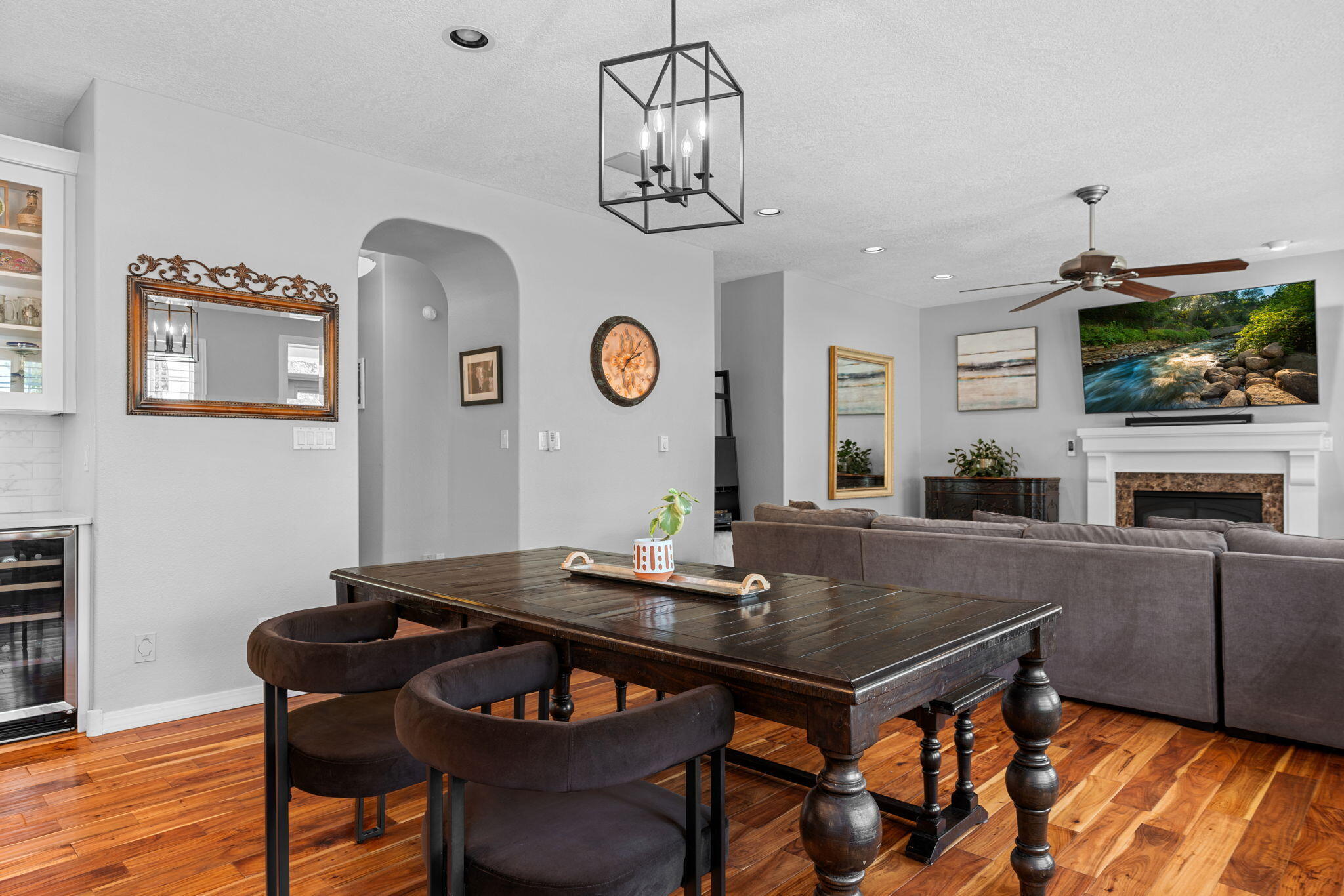 7030 Starshine Street NE