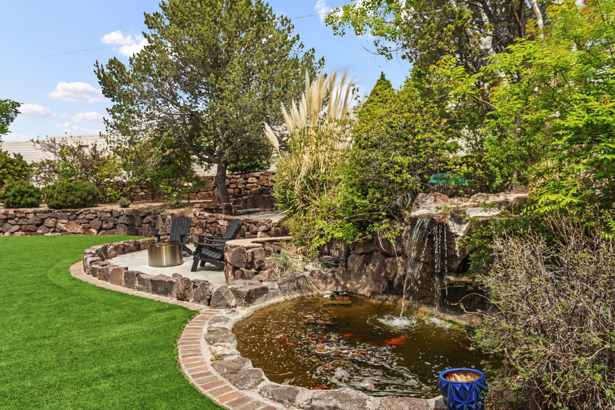 7030 Starshine Street NE