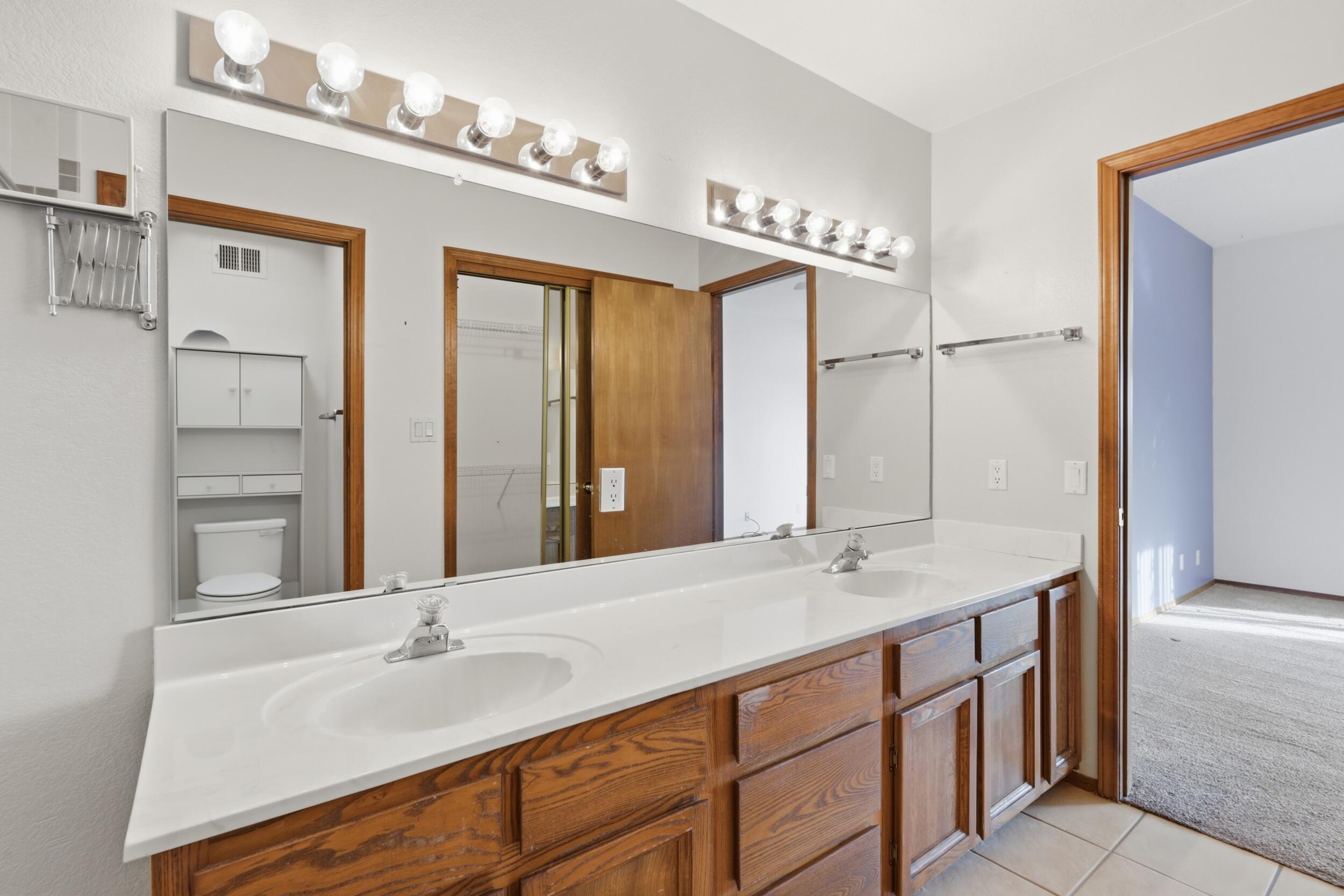 6856 Kelly Ann Road NE