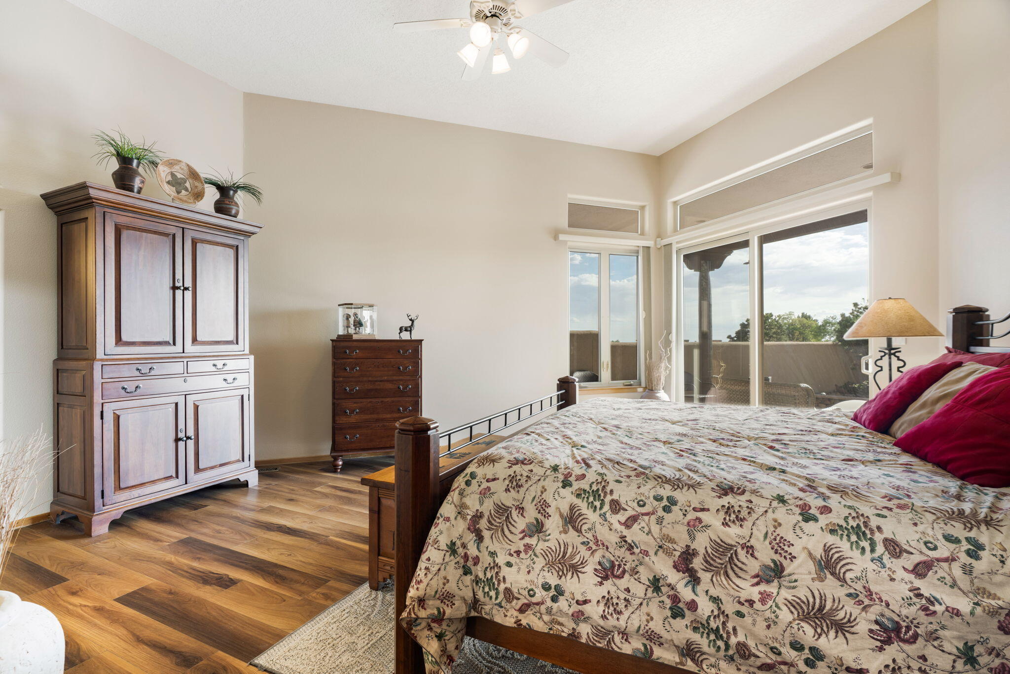 6101 Copper Rose Street NE