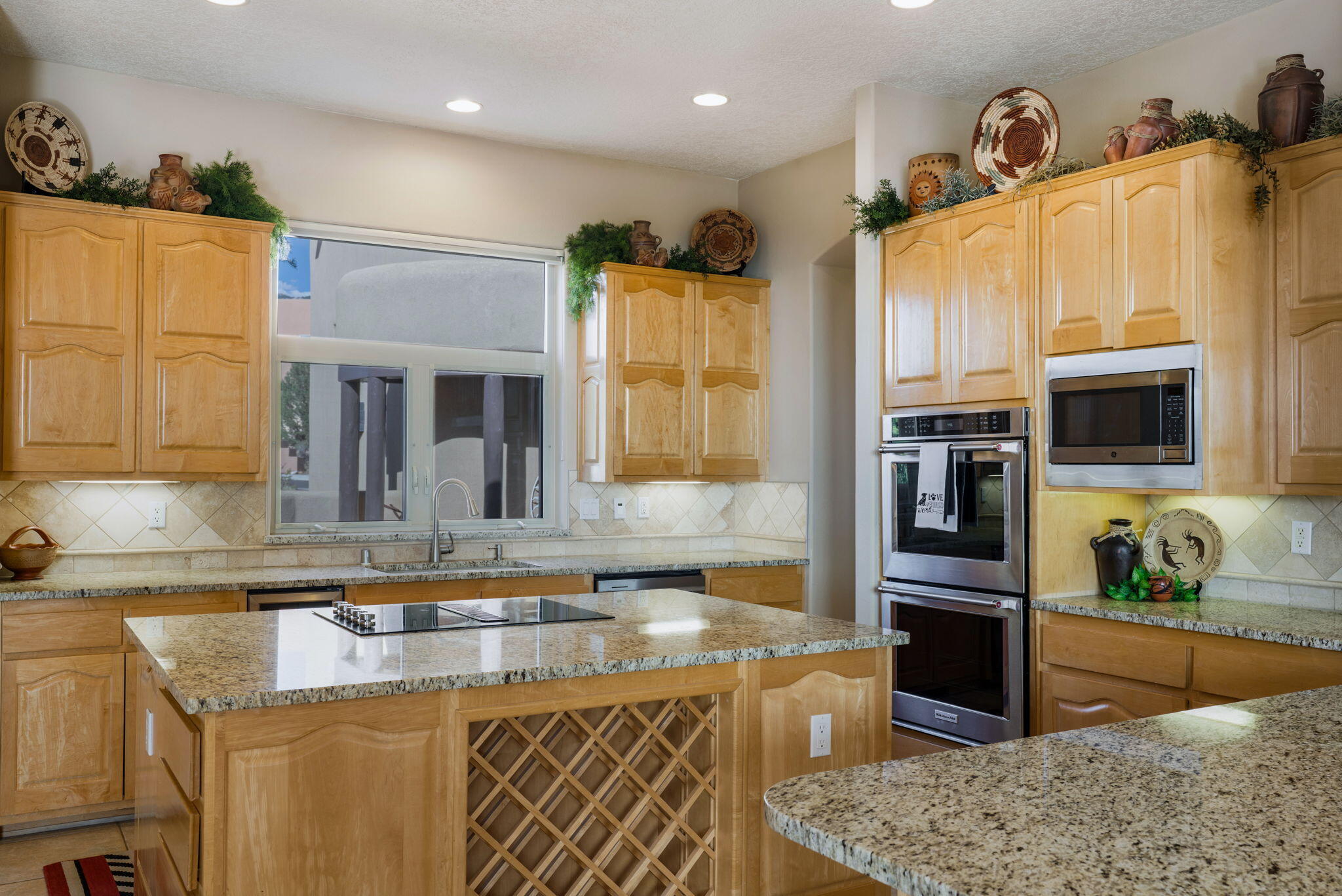 6101 Copper Rose Street NE