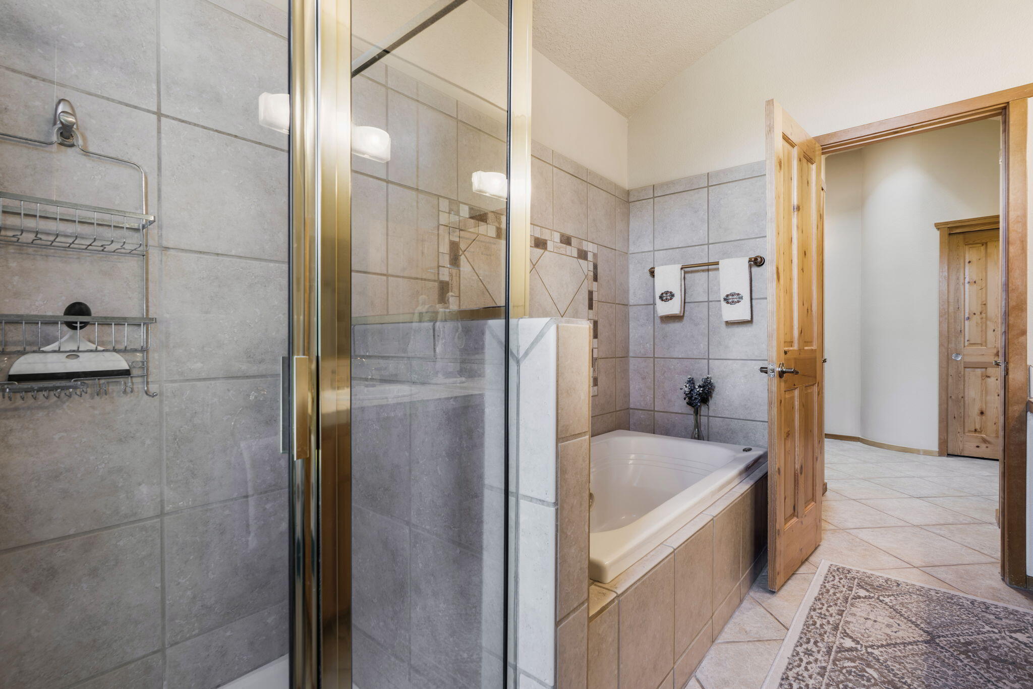 6101 Copper Rose Street NE