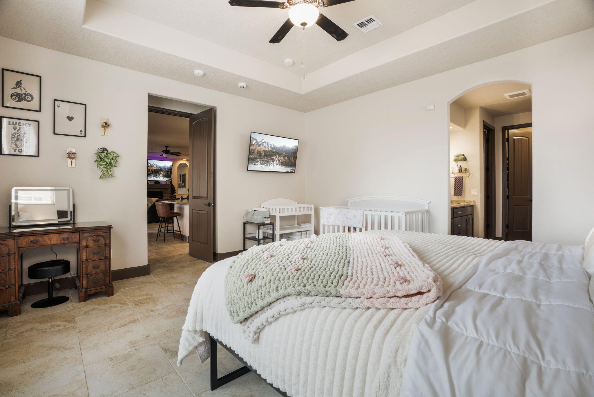 6036 N Sandia Court NE