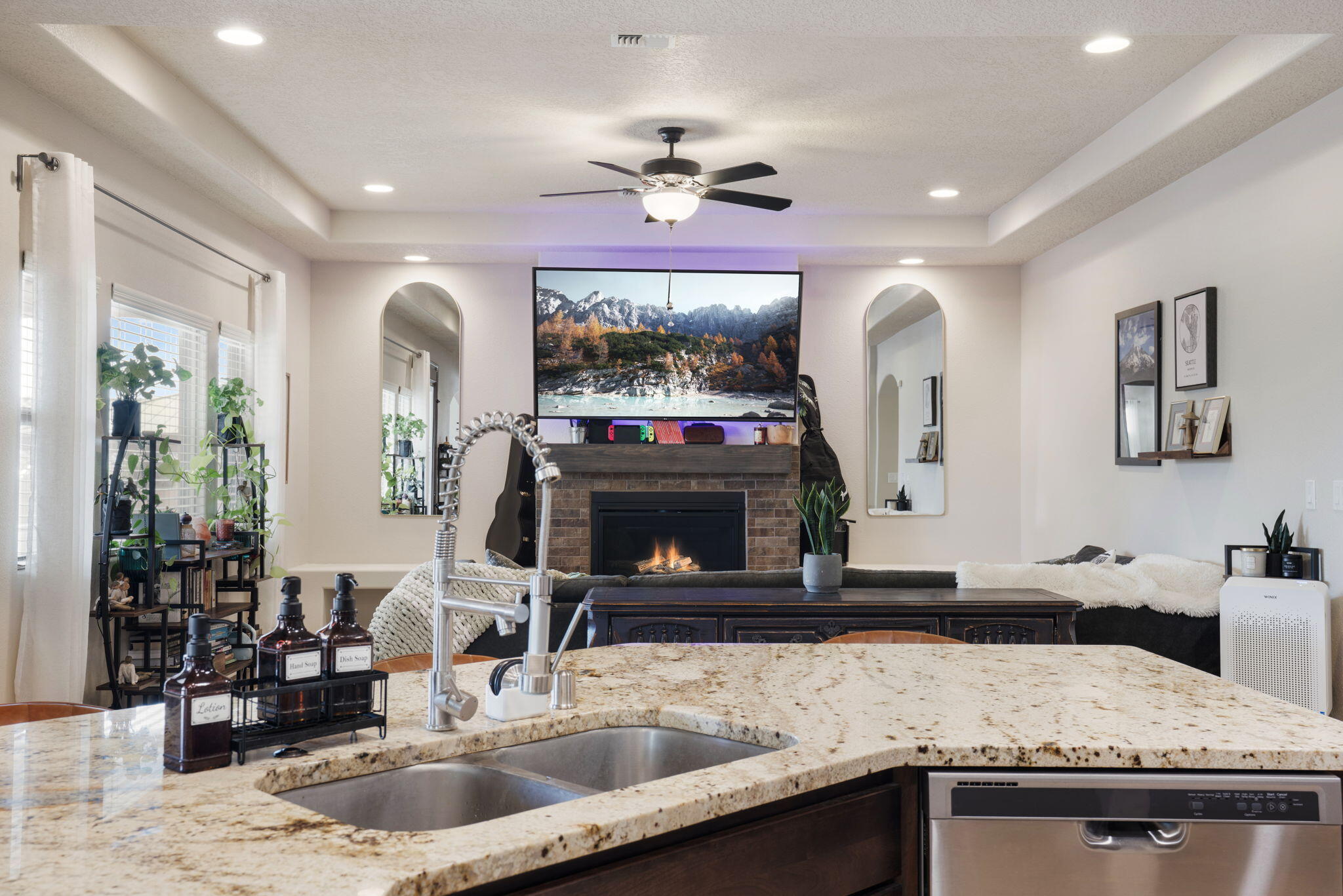 6036 N Sandia Court NE