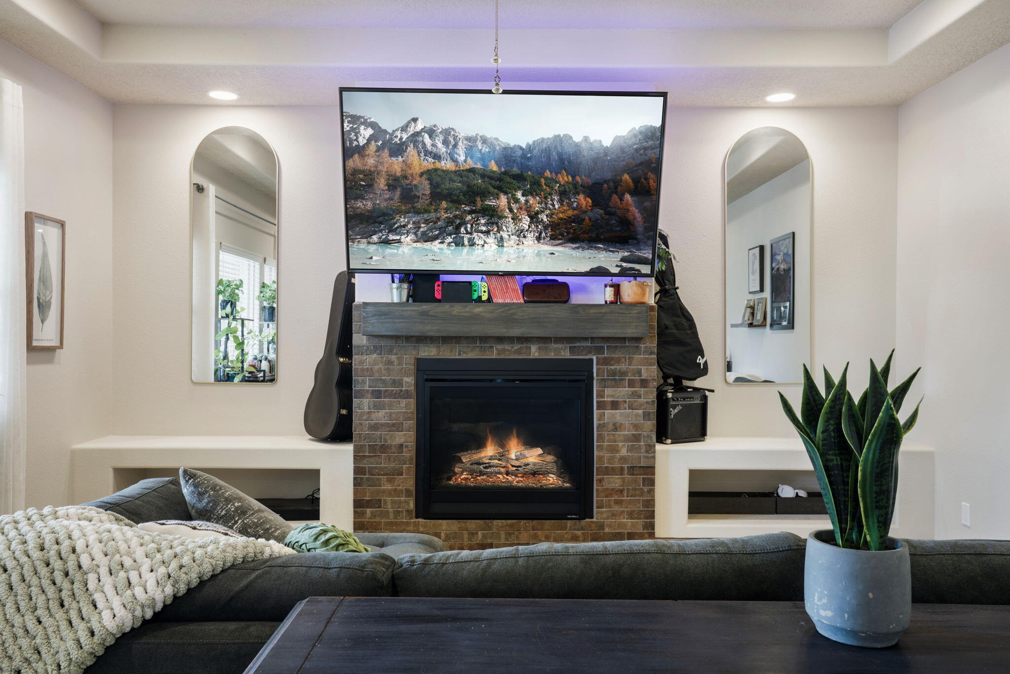 6036 N Sandia Court NE