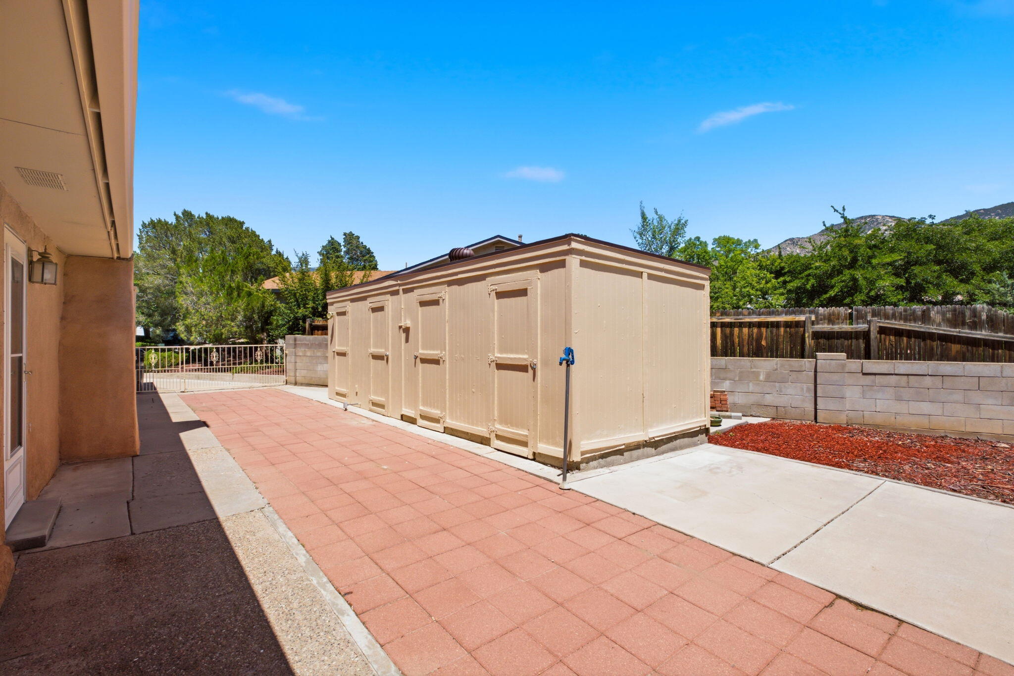 3732 Mount Rainier Drive NE