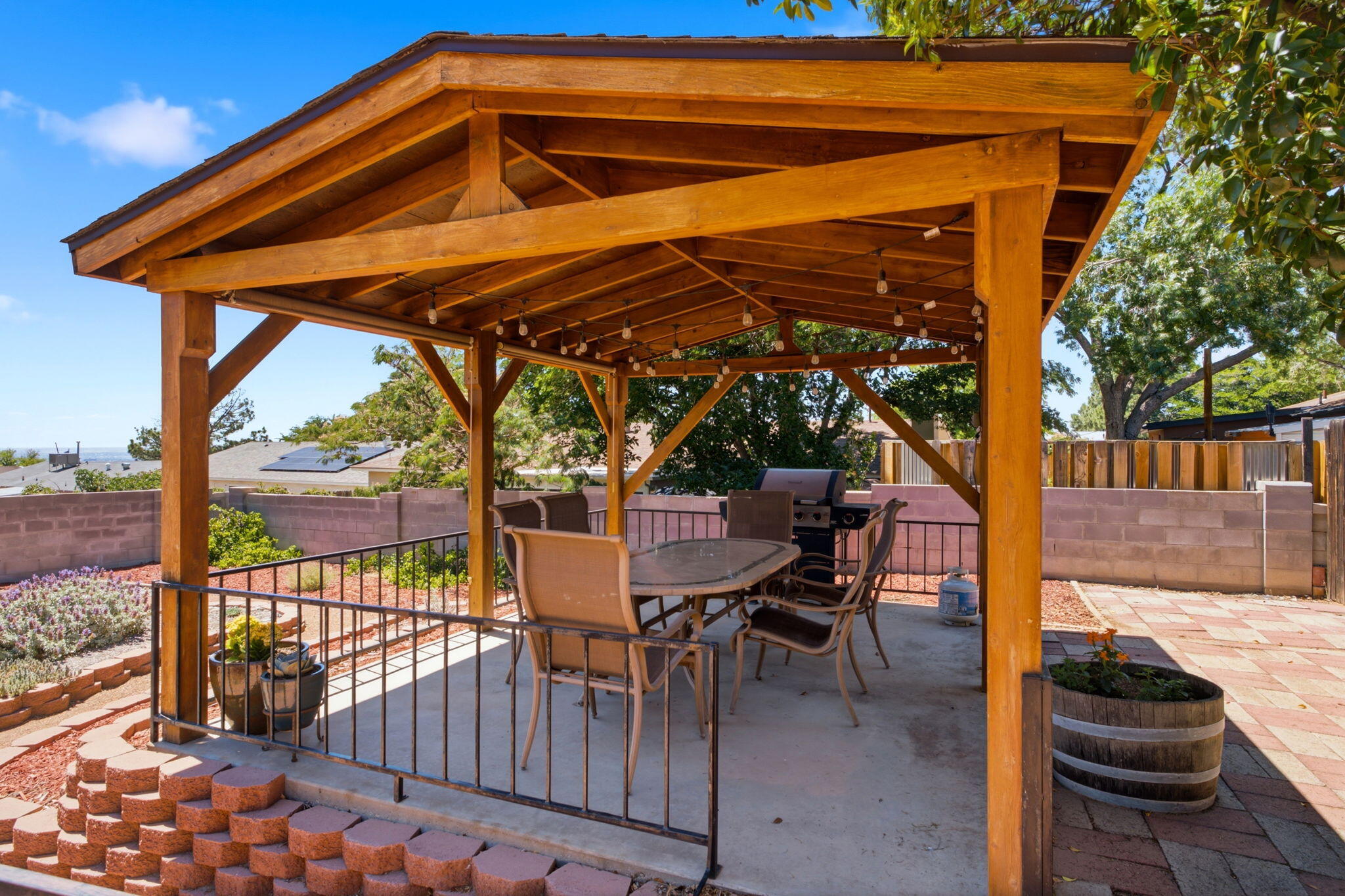 3732 Mount Rainier Drive NE