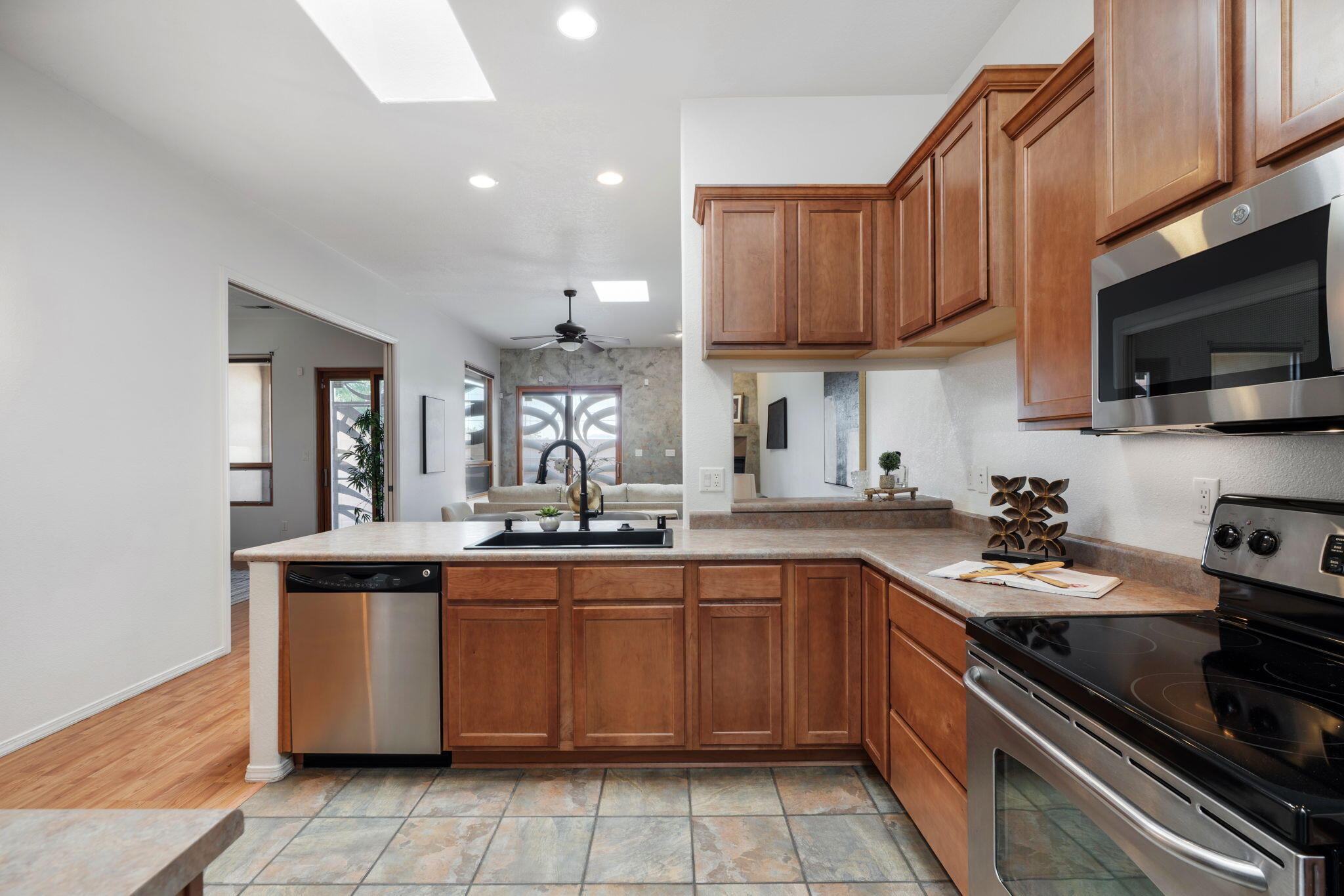 3710 Ridge Pointe Loop NE