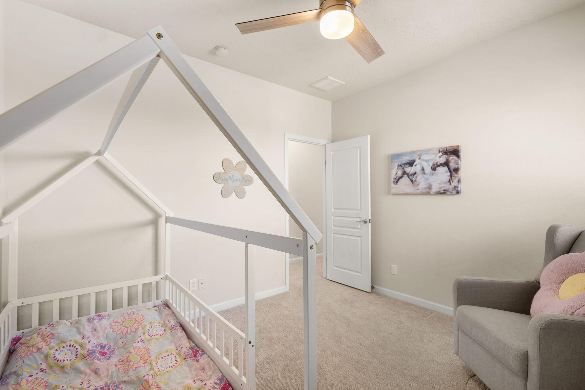 20 Los Balcones Place NE