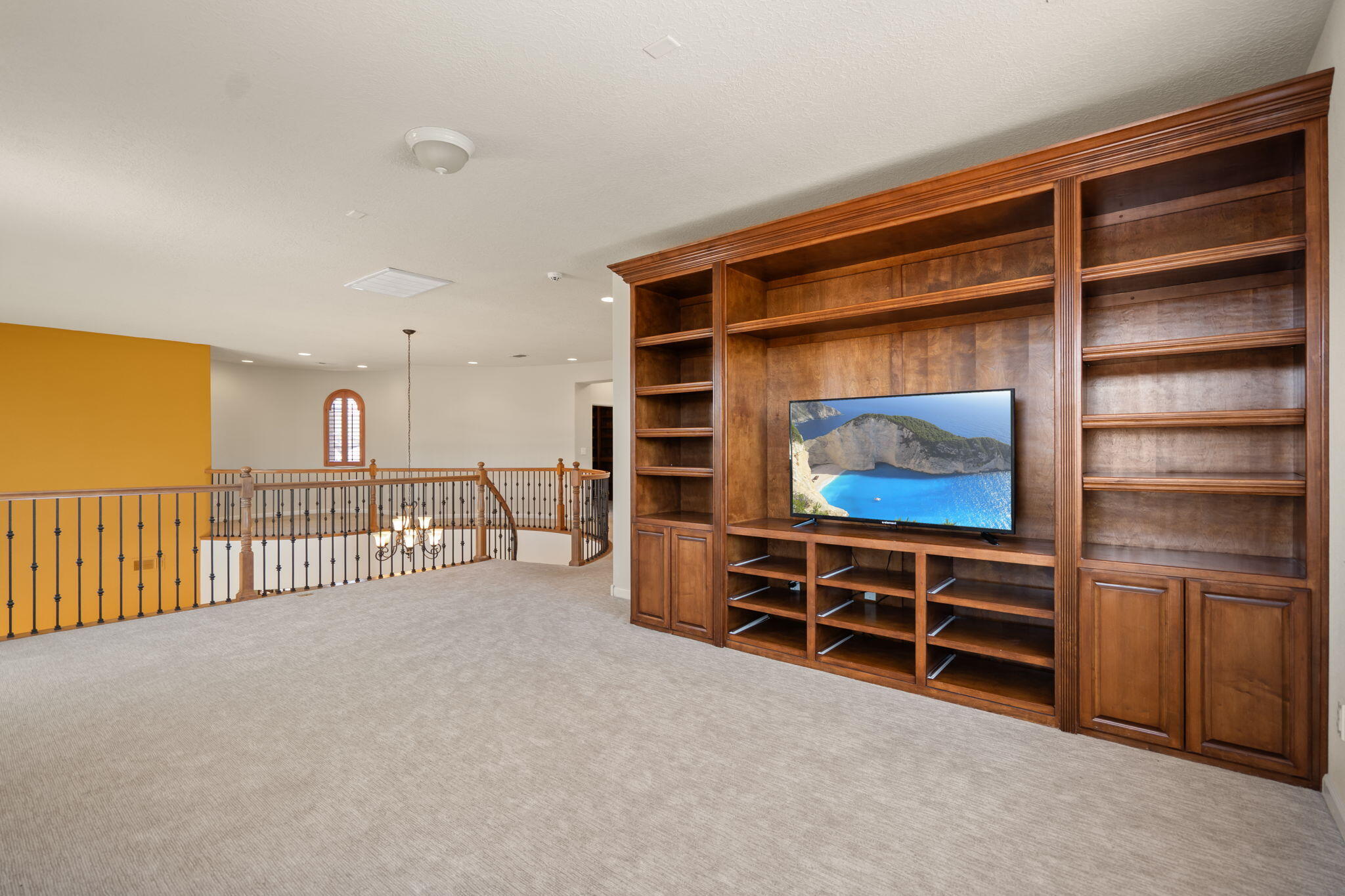 20 Los Balcones Place NE