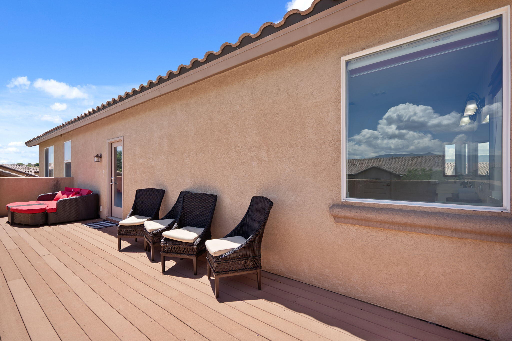 20 Los Balcones Place NE