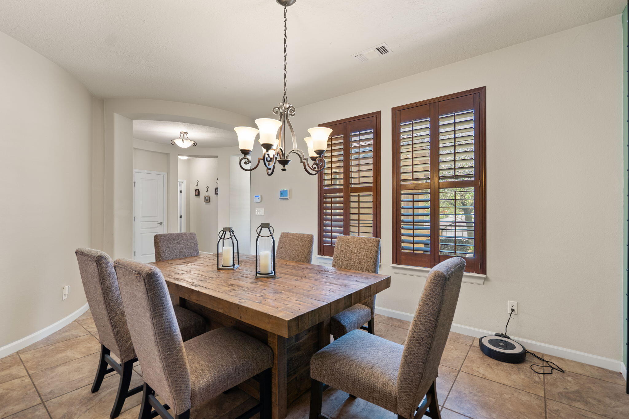 20 Los Balcones Place NE