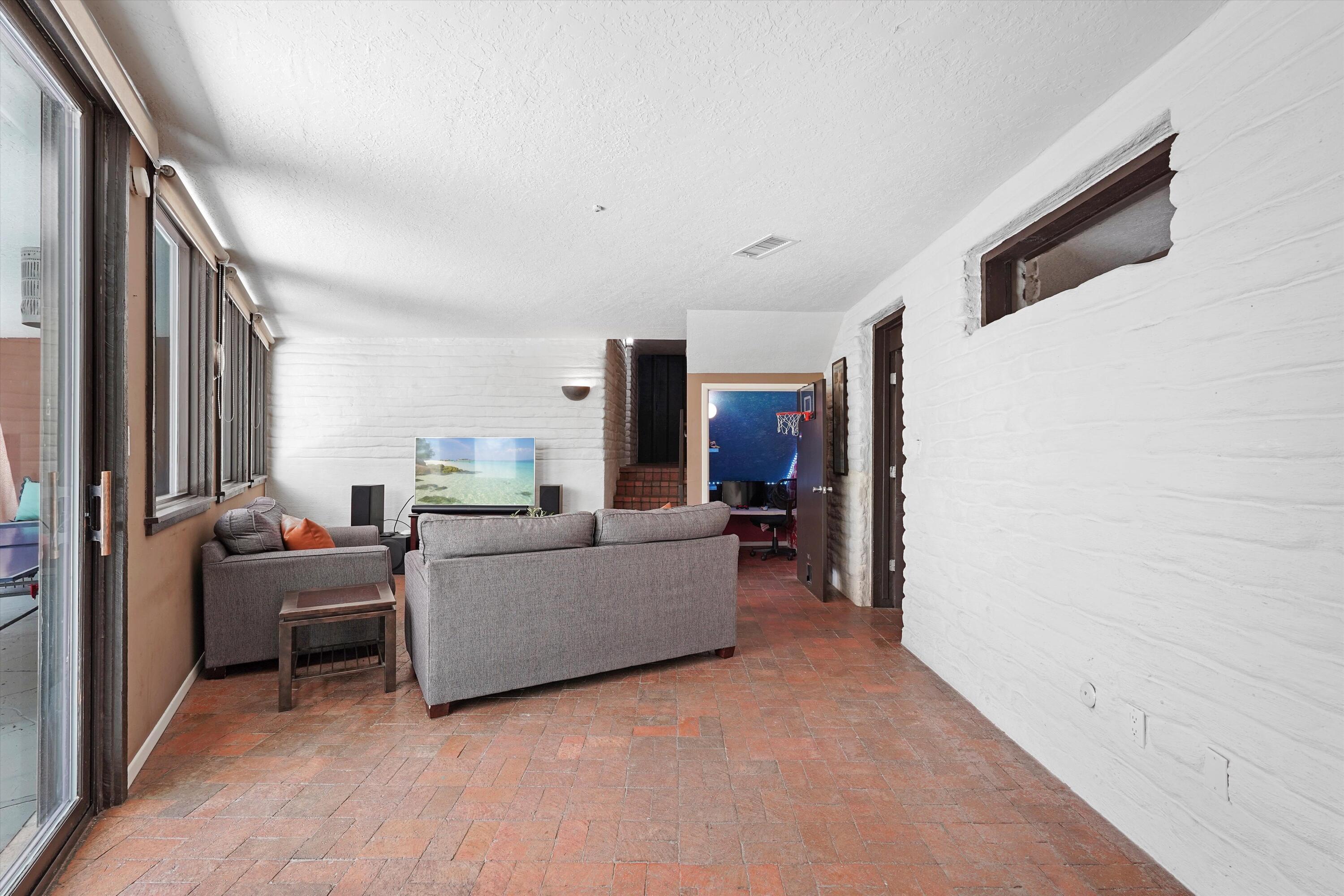 36 Sandia Heights Drive NE