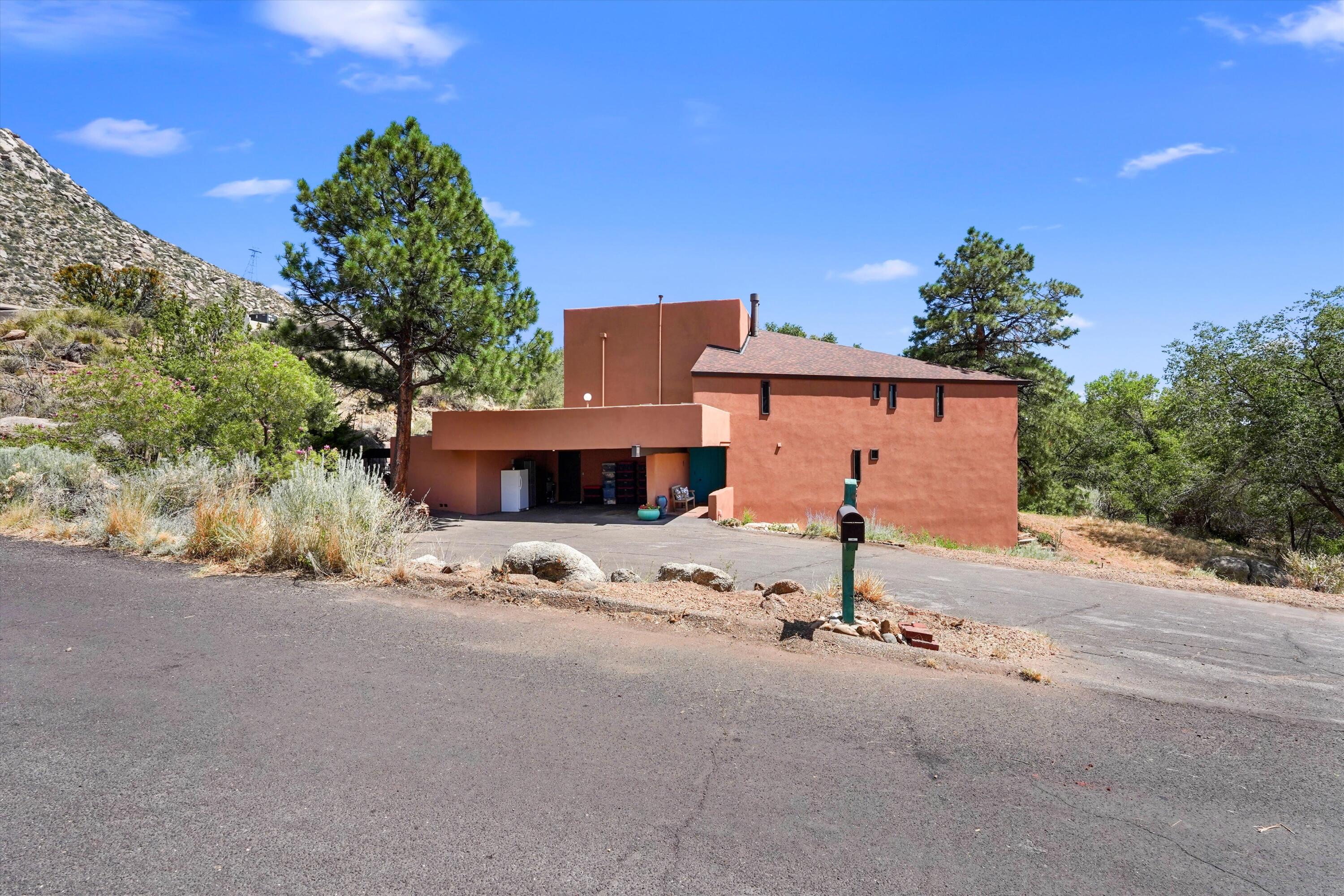 36 Sandia Heights Drive NE