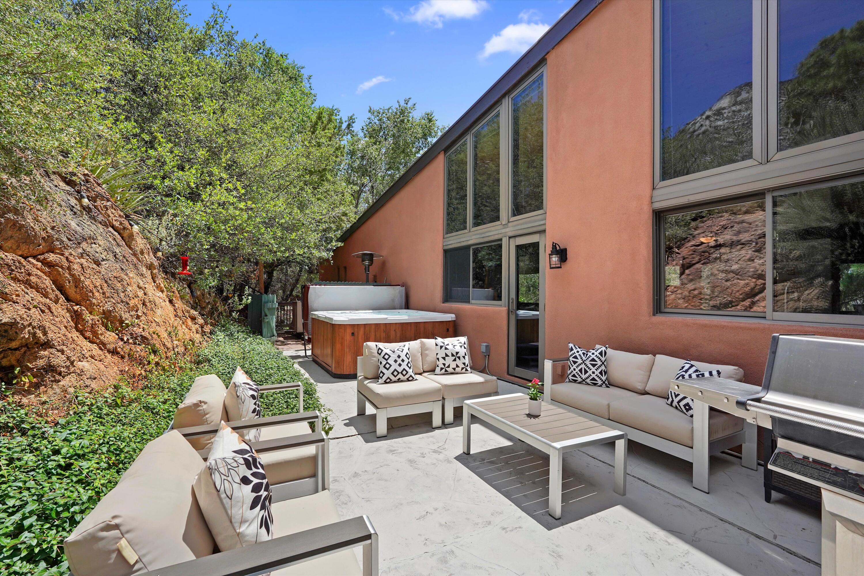 36 Sandia Heights Drive NE