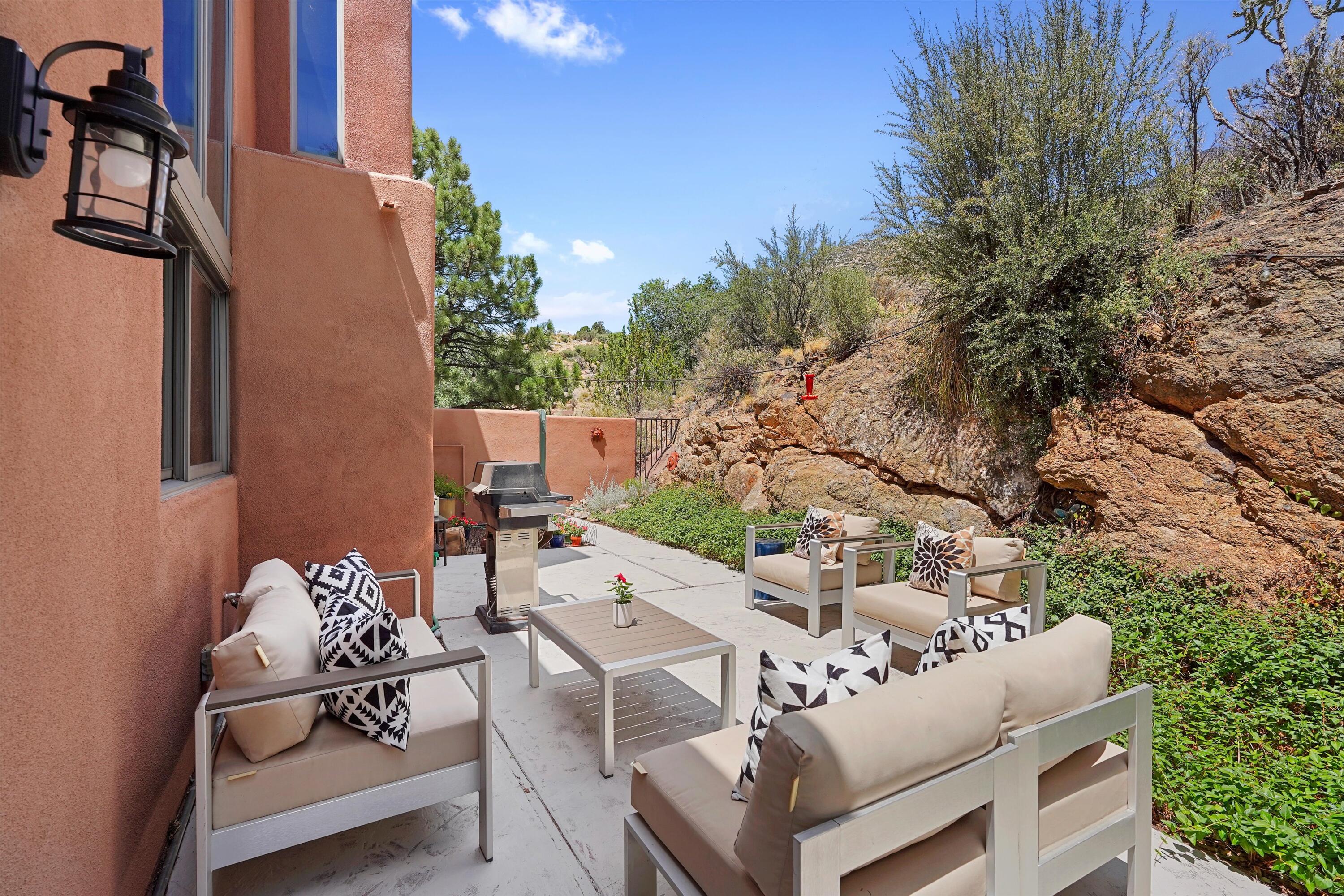 36 Sandia Heights Drive NE