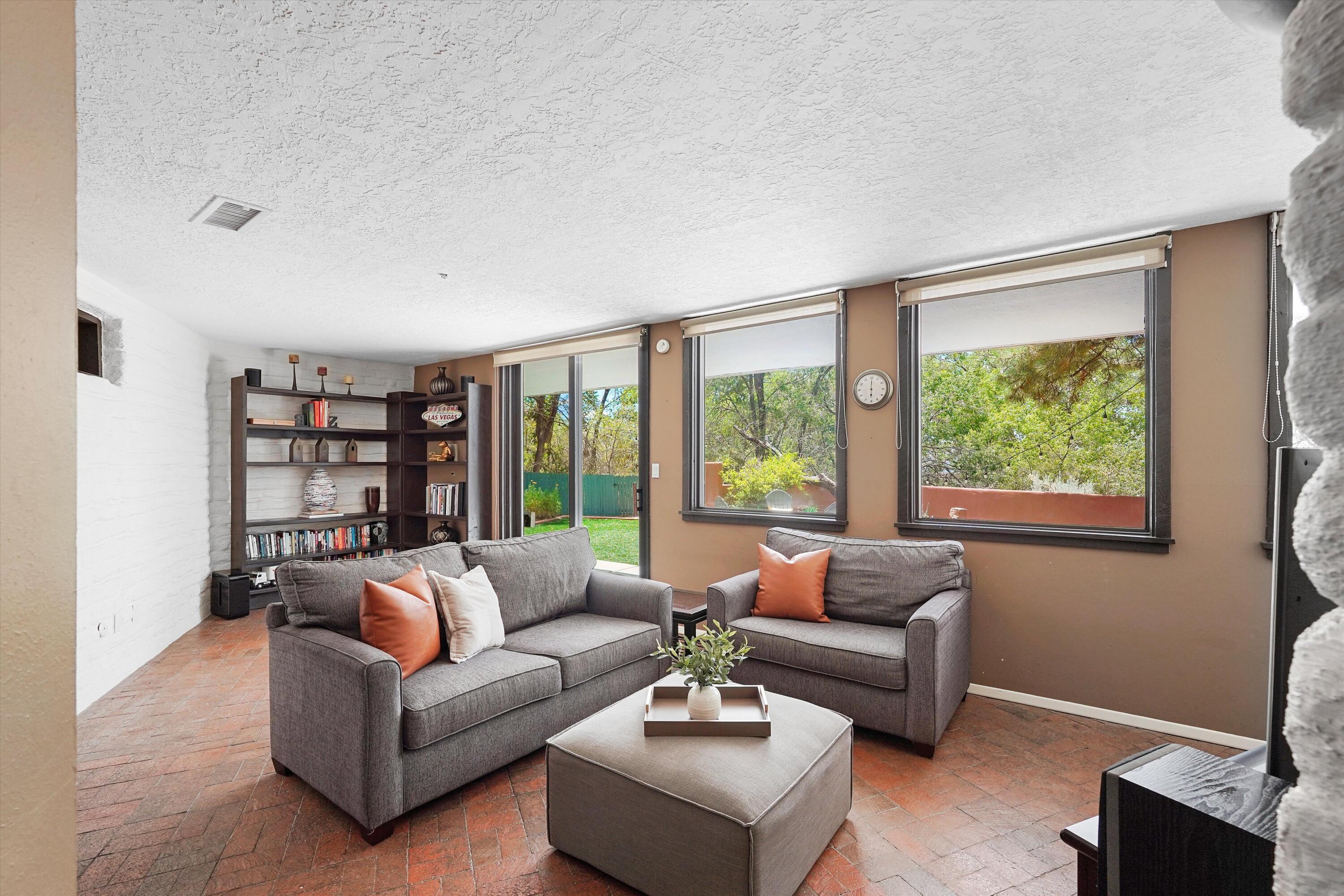 36 Sandia Heights Drive NE