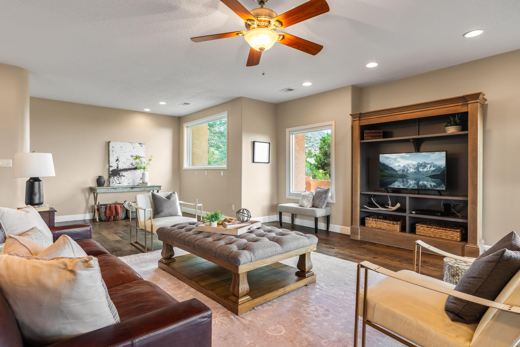 18 Tierra Monte Drive NE
