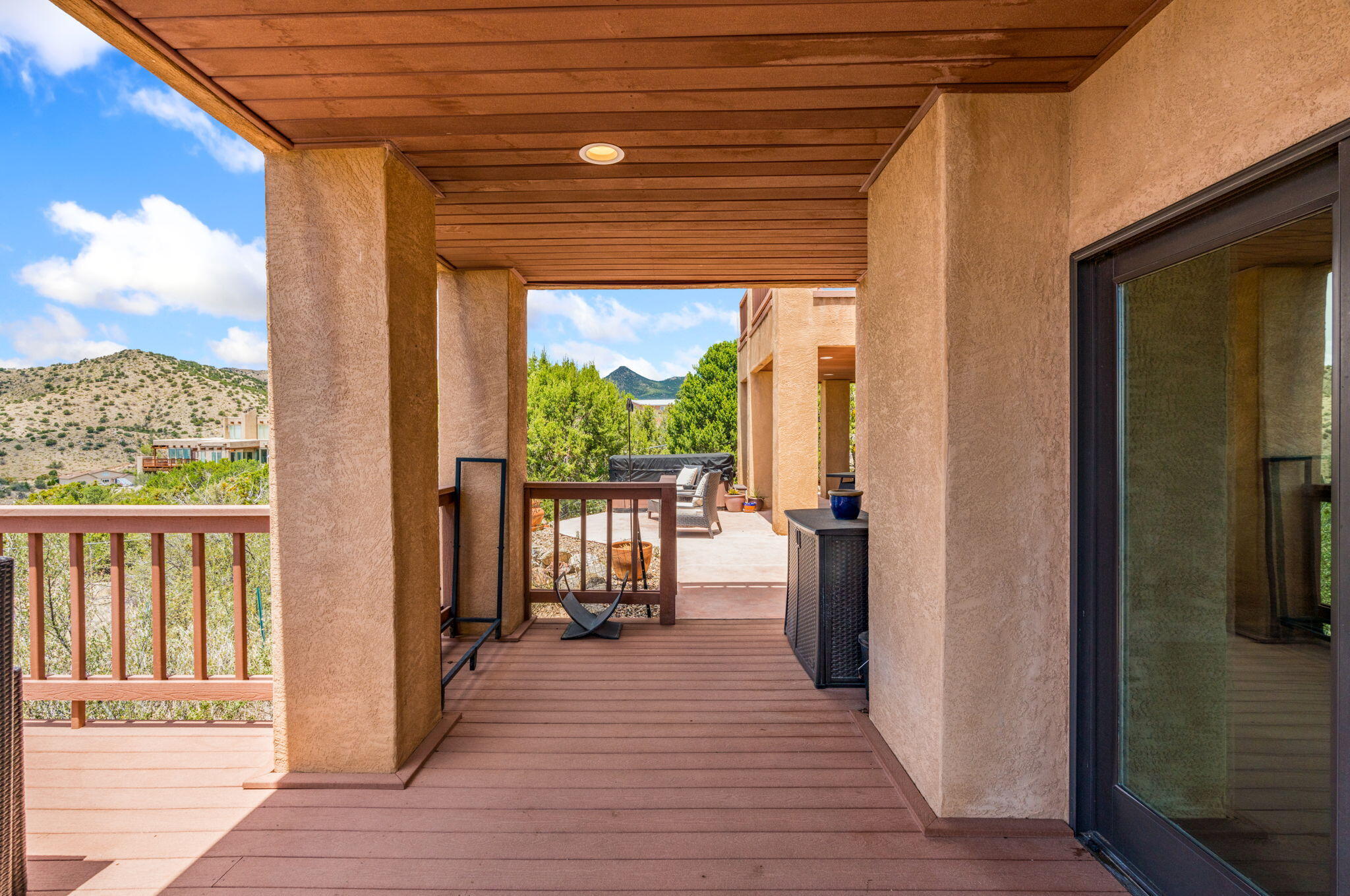 18 Tierra Monte Drive NE