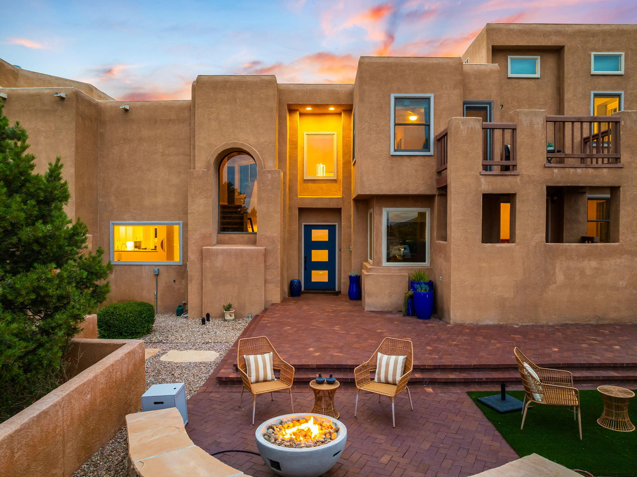 18 Tierra Monte Drive NE