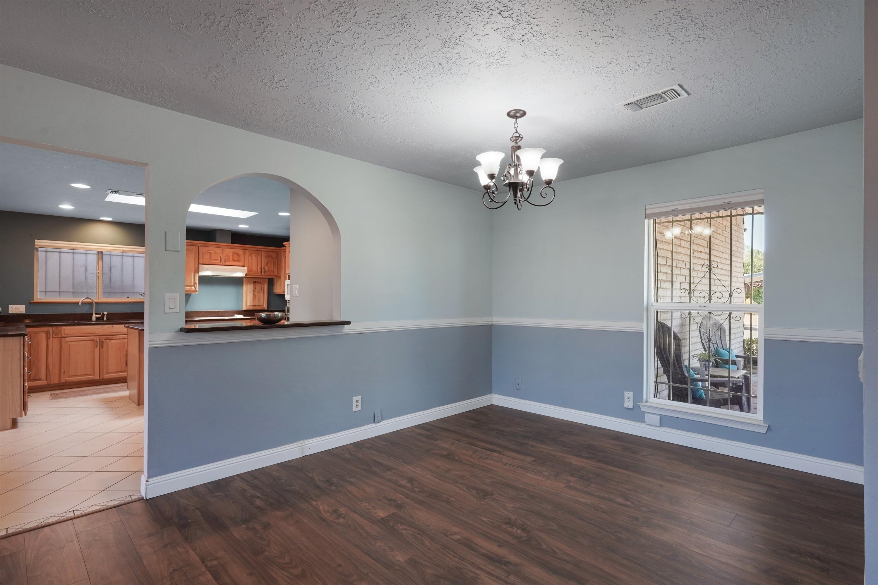 6901 Gisele Drive NE