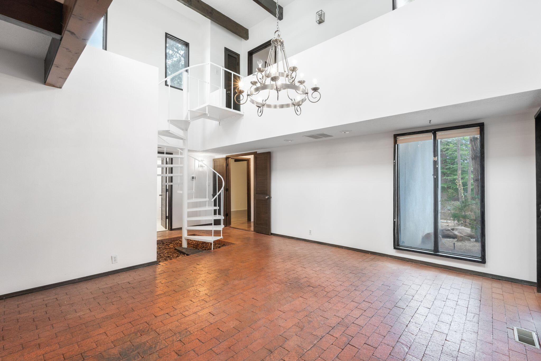 1070 Matador Drive SE