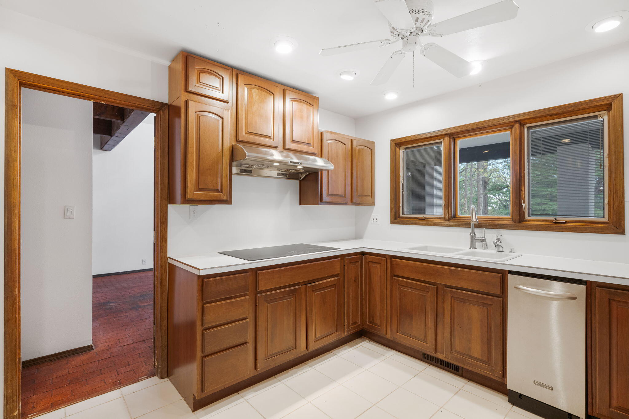 1070 Matador Drive SE