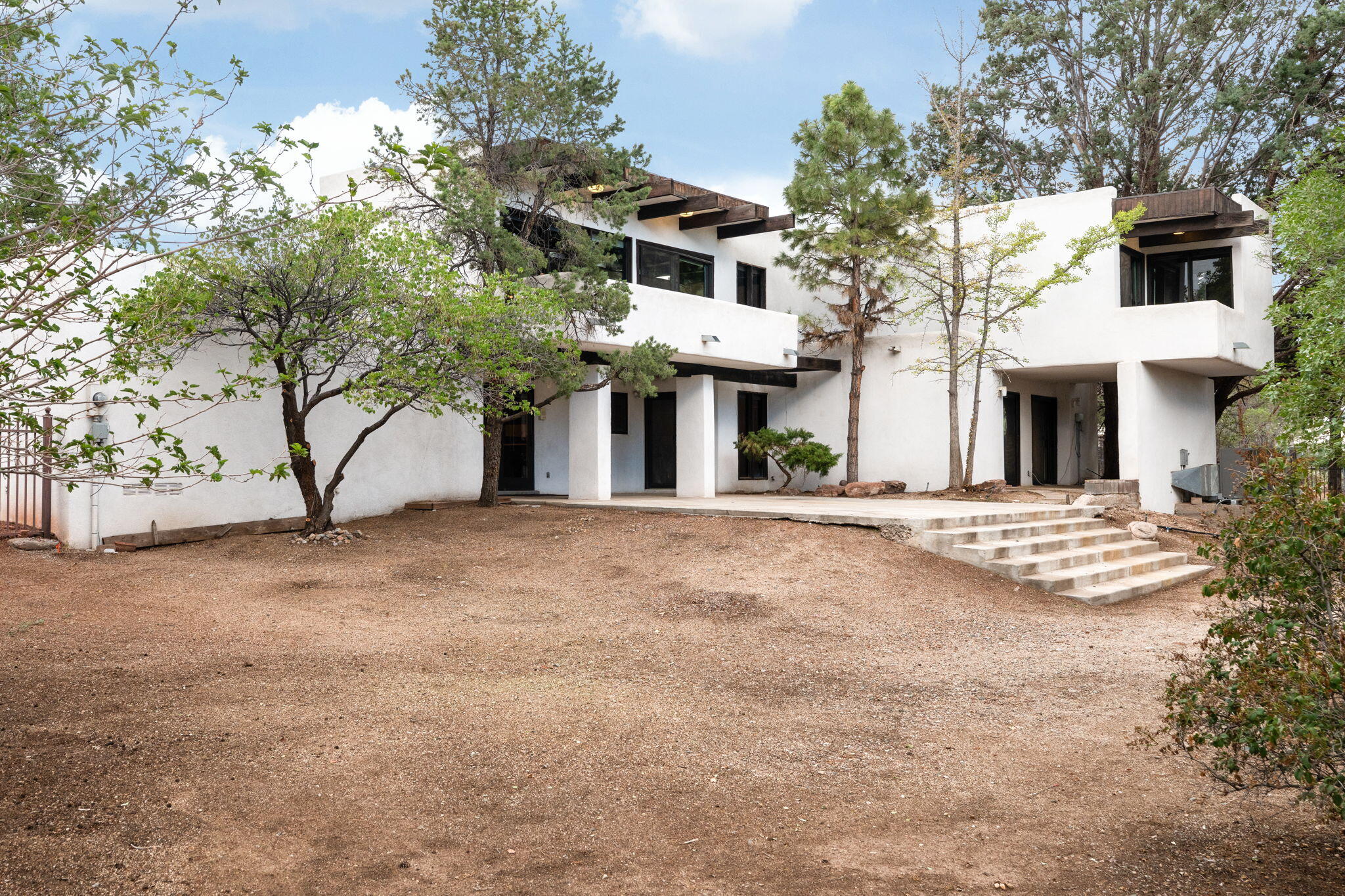 1070 Matador Drive SE