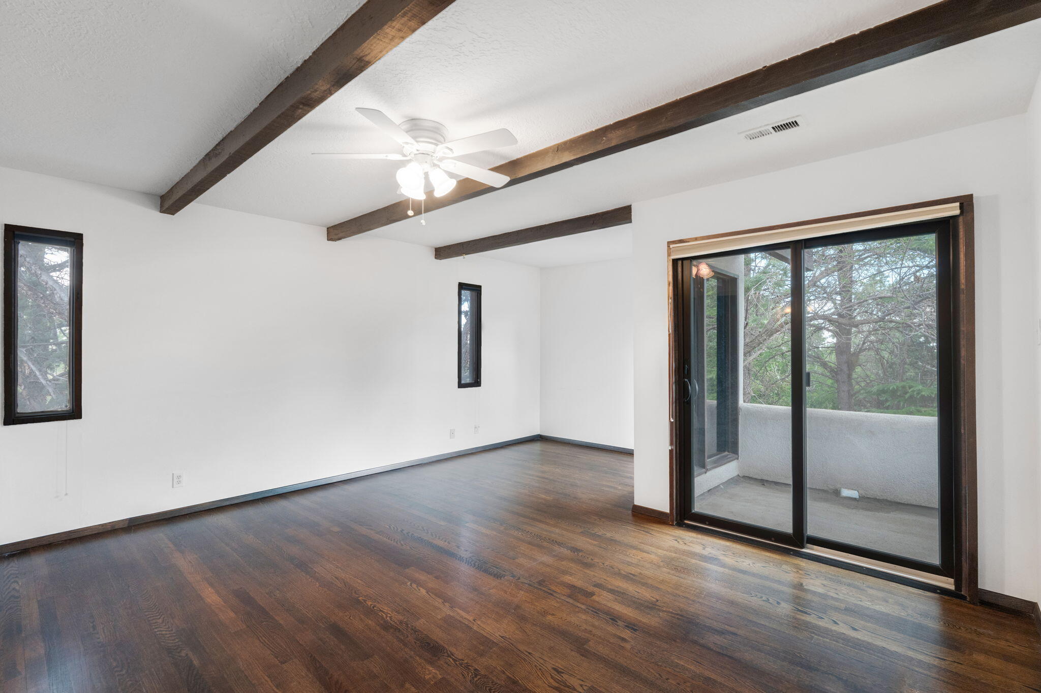 1070 Matador Drive SE