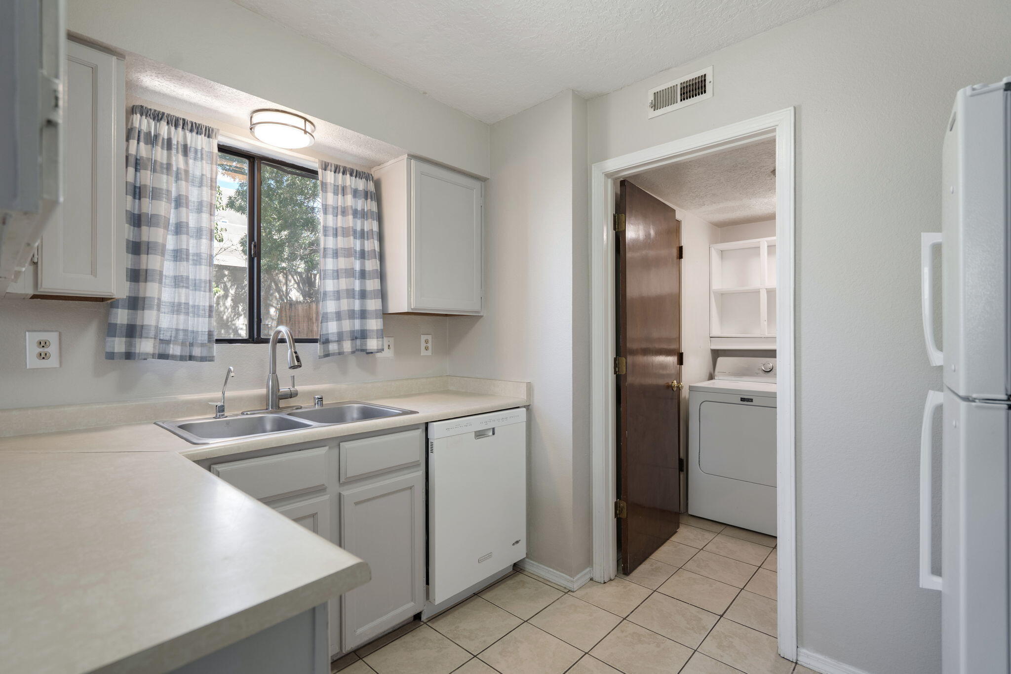 11907 Gable Lane NE