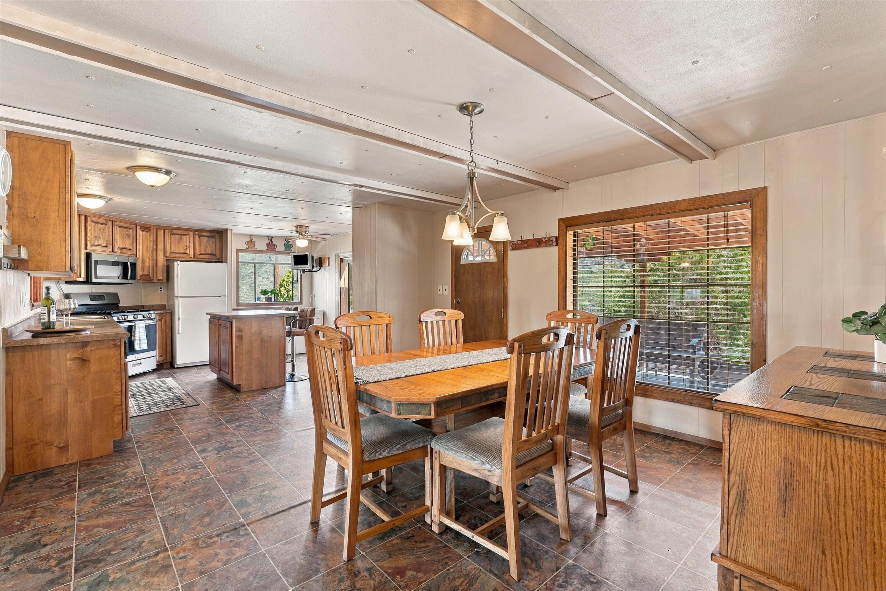 16932 E I 40 Frontage Road SE