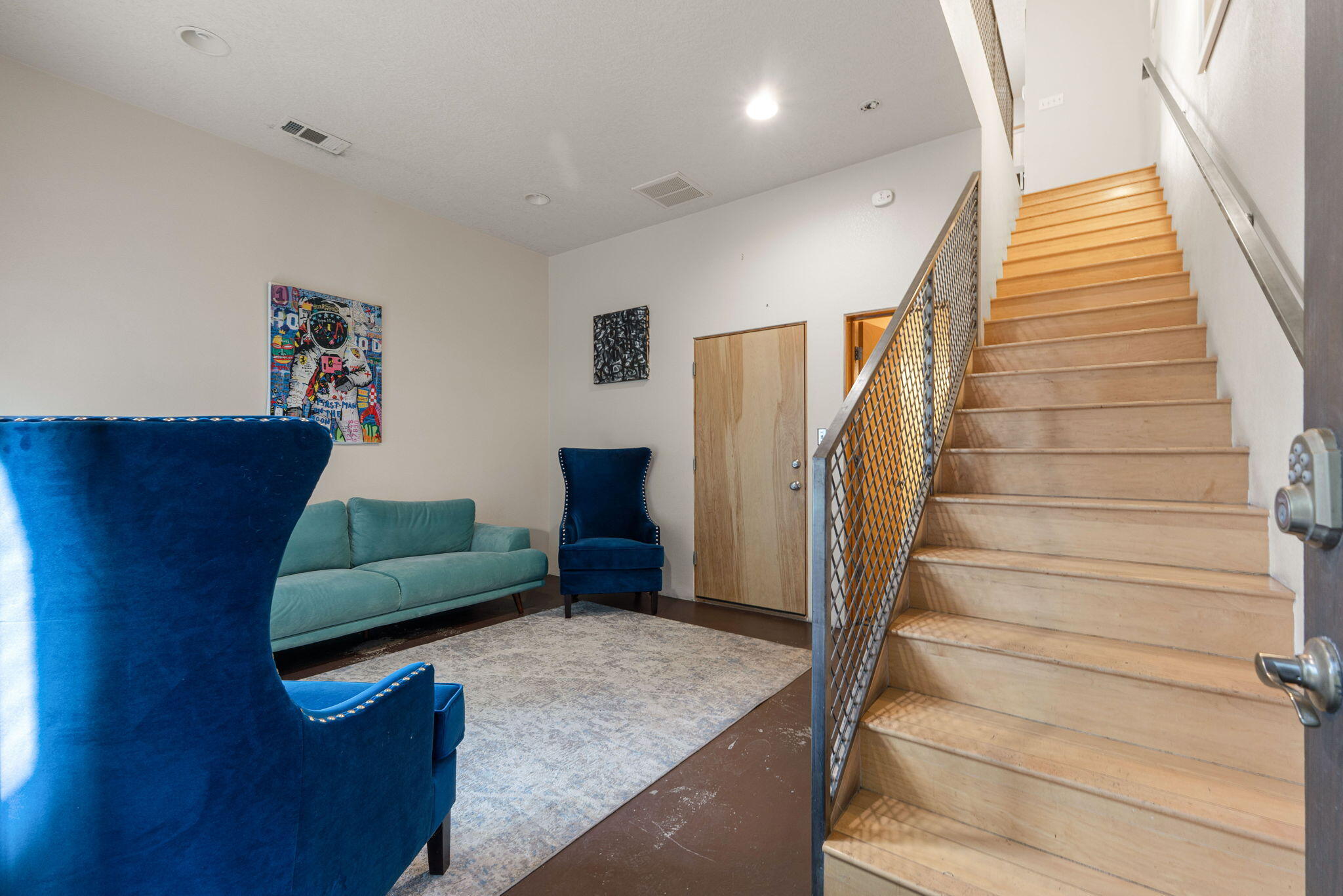869 Silver Avenue SW