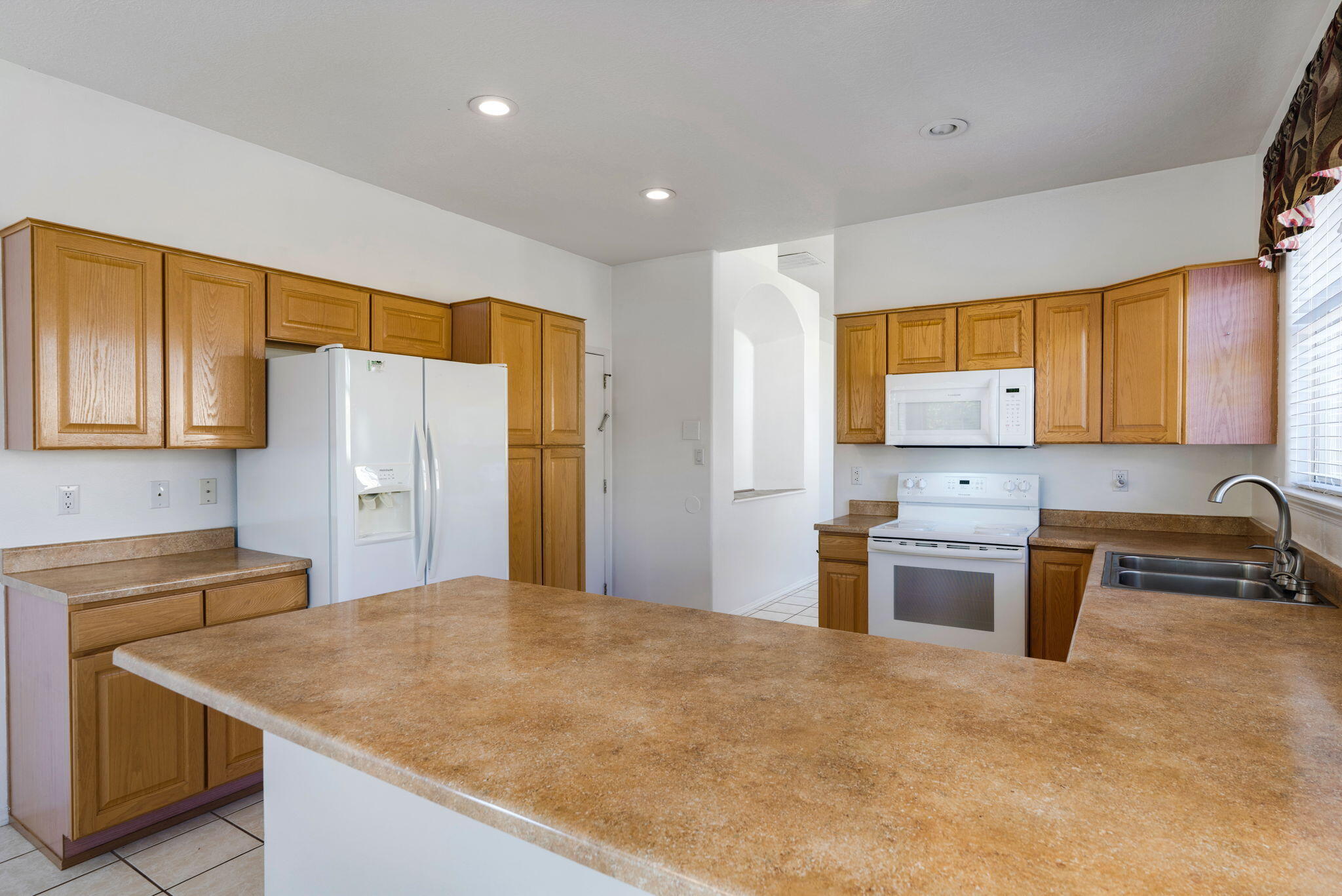 7509 Palomas Park Avenue NE