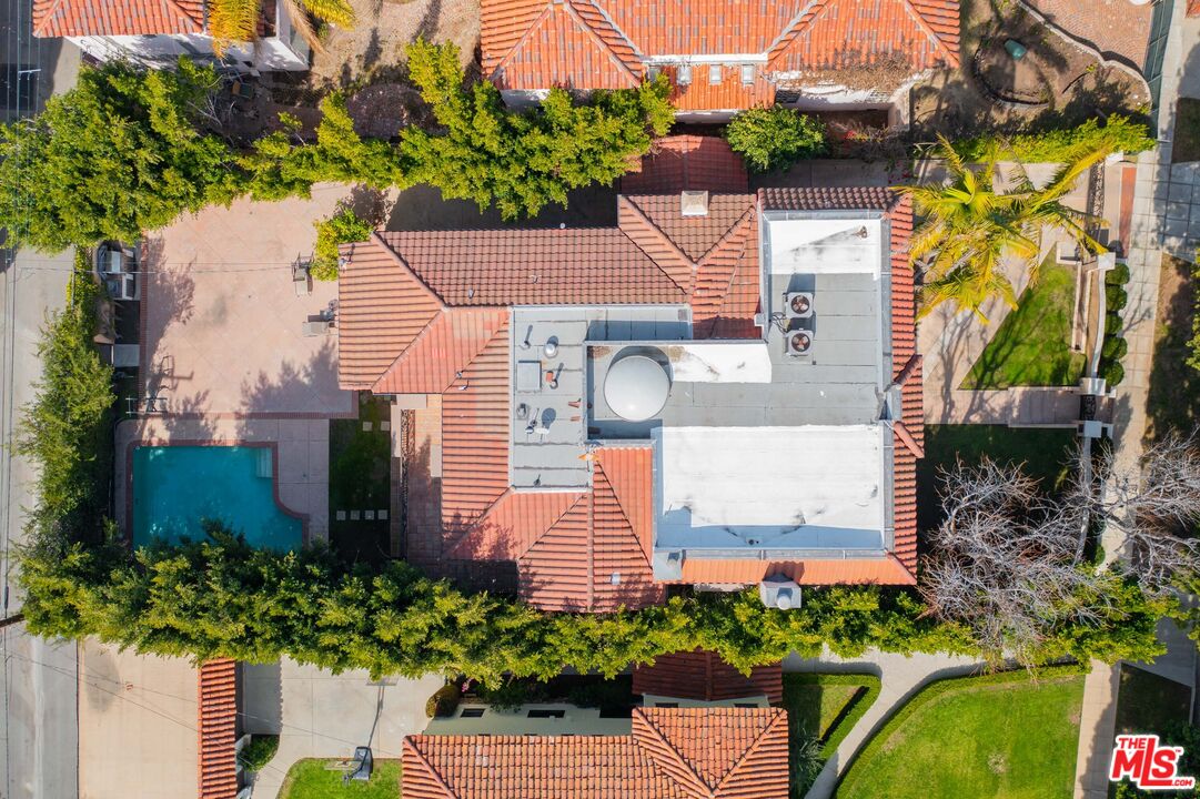 525 N Arden Dr