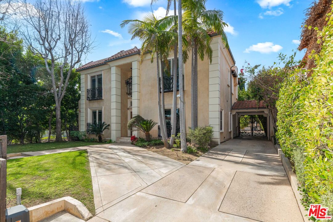 525 N Arden Dr