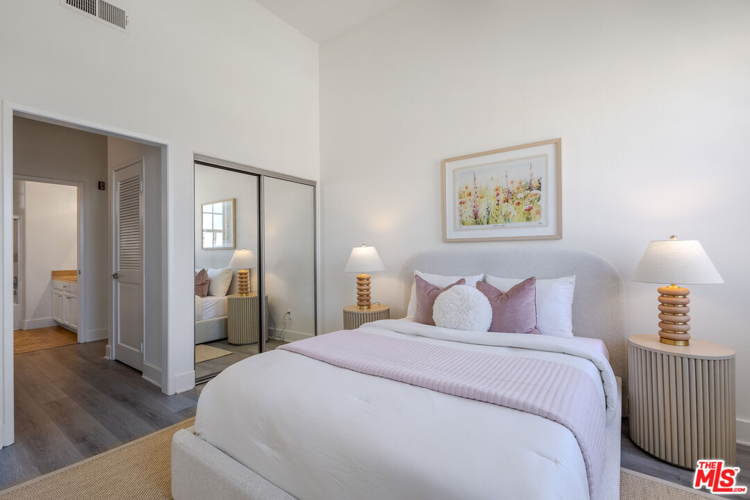 1225 Armacost Ave Unit: 304