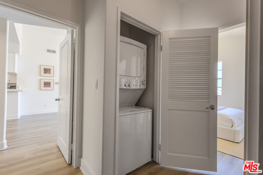 1225 Armacost Ave Unit: 304