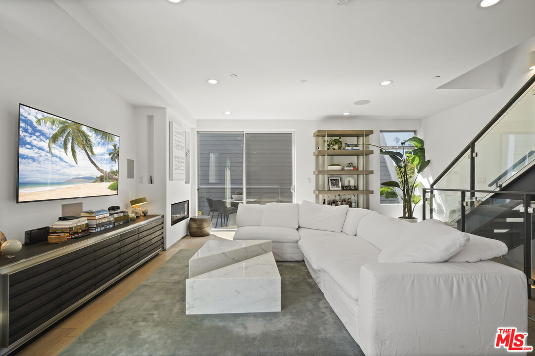 724 California Ave