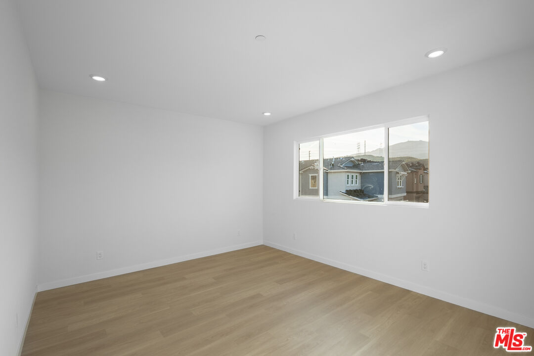 23725 Orange Blossom Dr