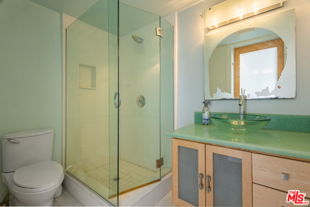 17366 W Sunset Blvd Unit: 302