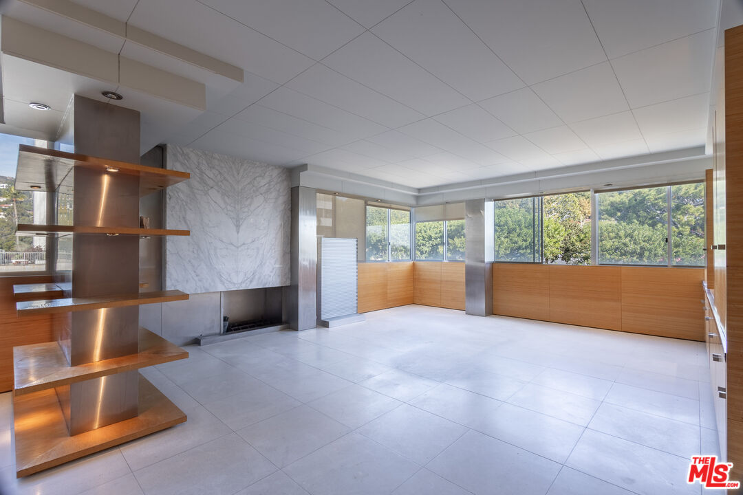 17366 W Sunset Blvd Unit: 302