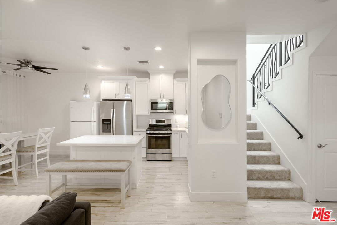 16855 Balboa Ln