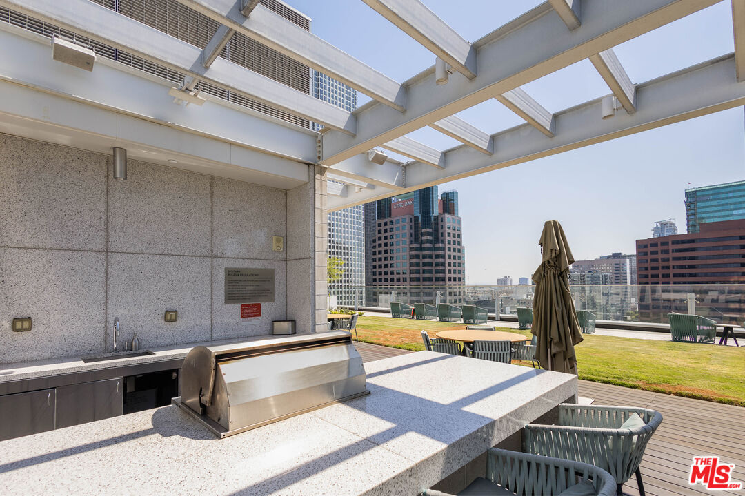 877 Francisco St Unit: 1903