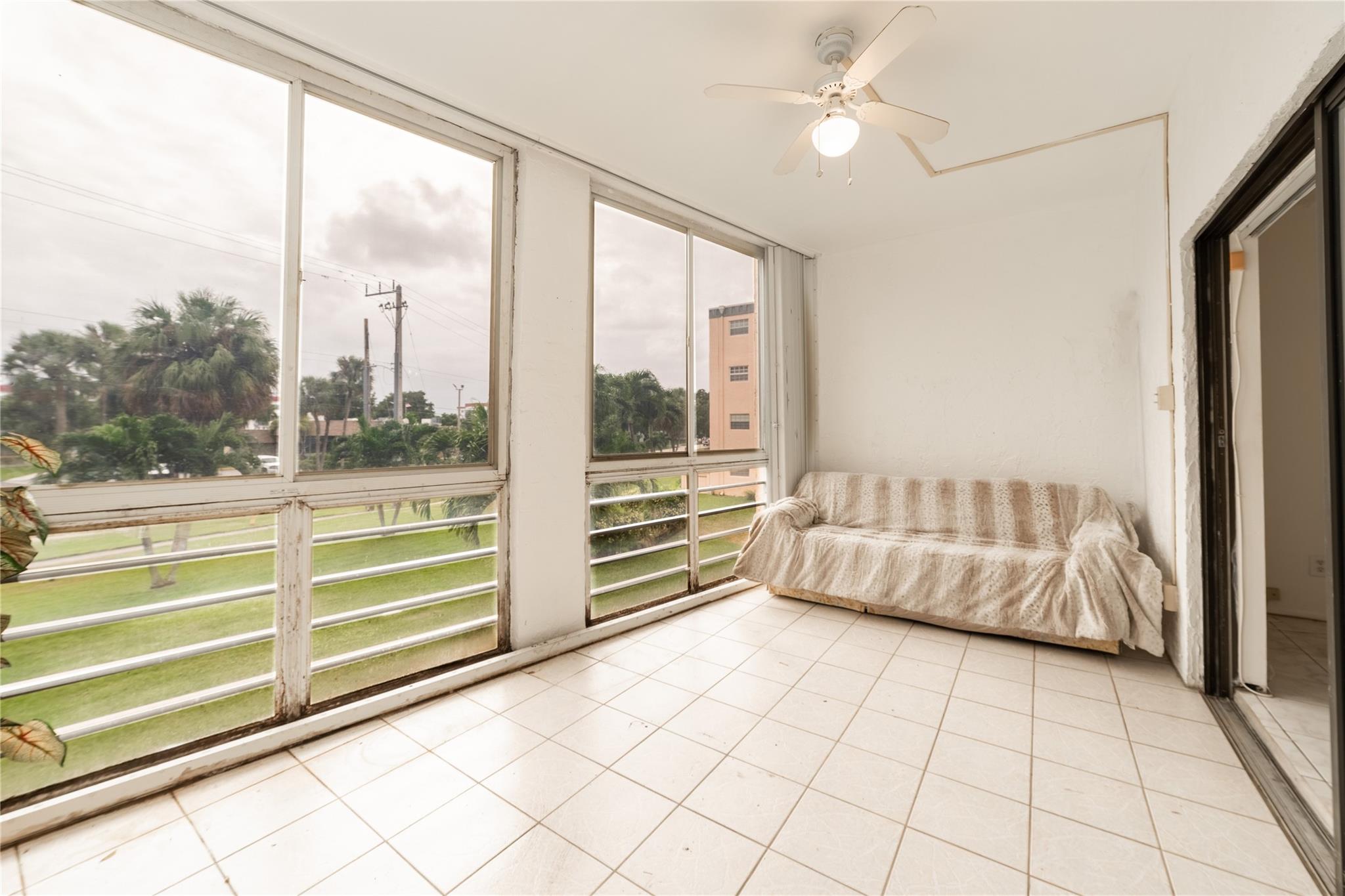 4211 NW 41st St 201