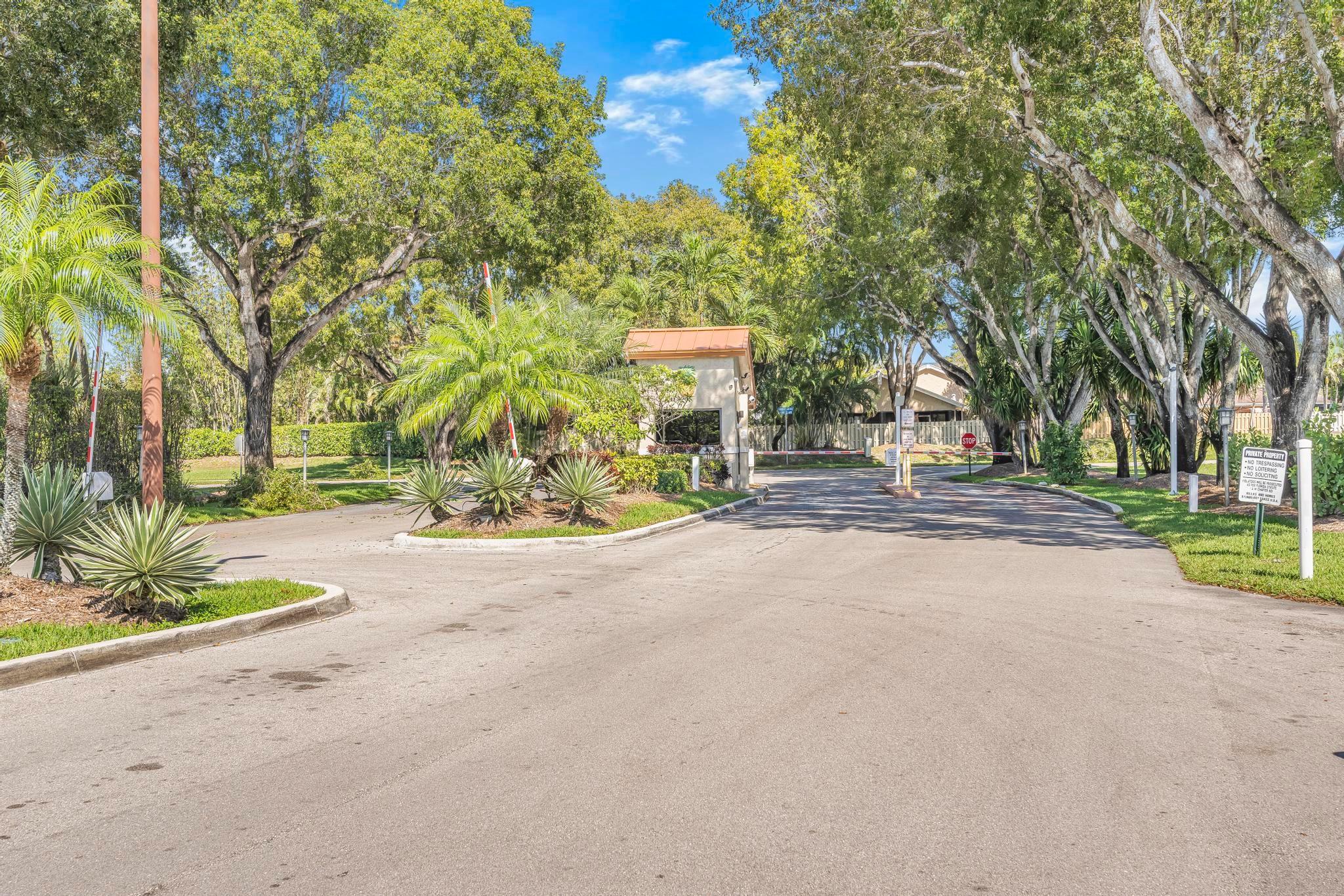 1075 NW 19th Ter