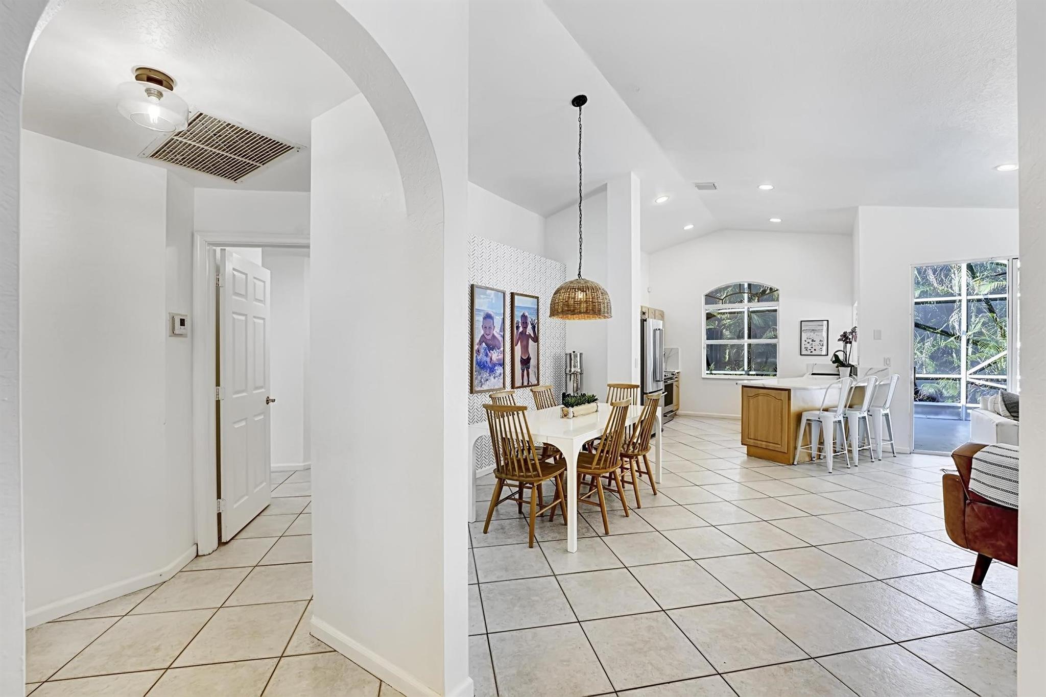 5445 Grande Palm Cir