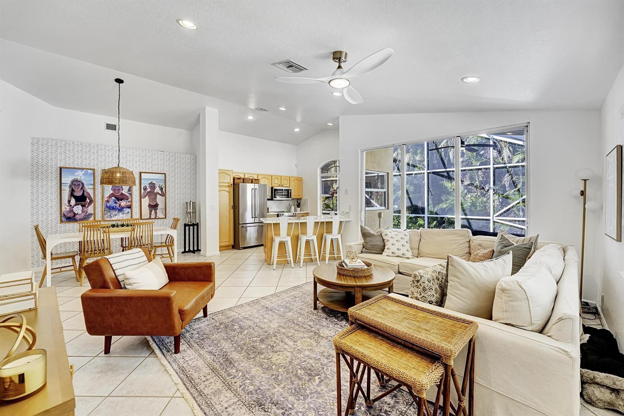 5445 Grande Palm Cir