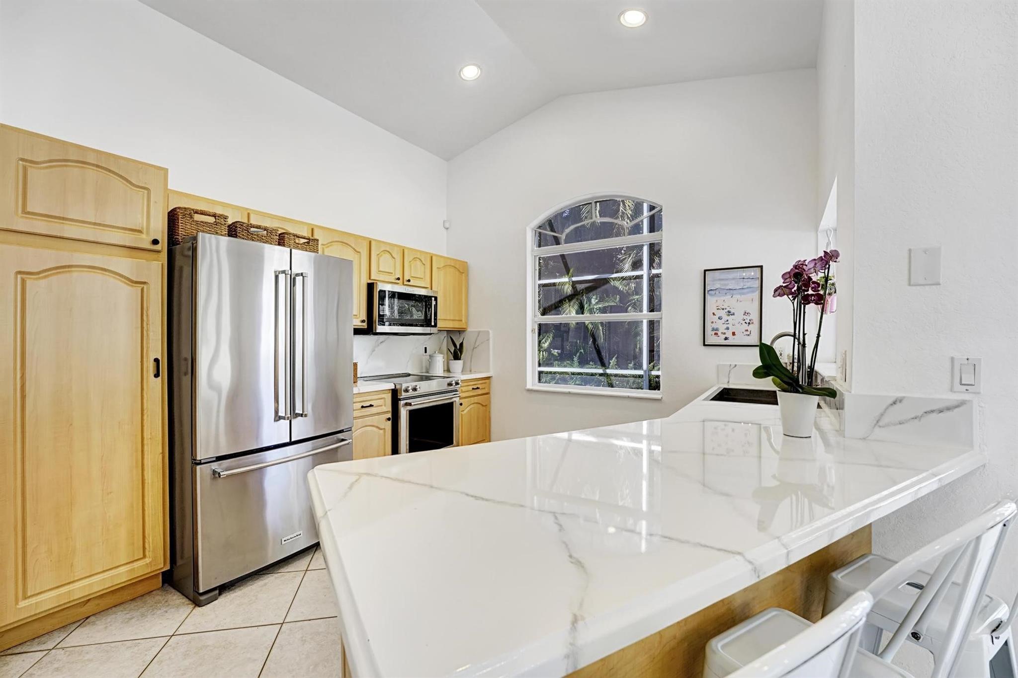5445 Grande Palm Cir