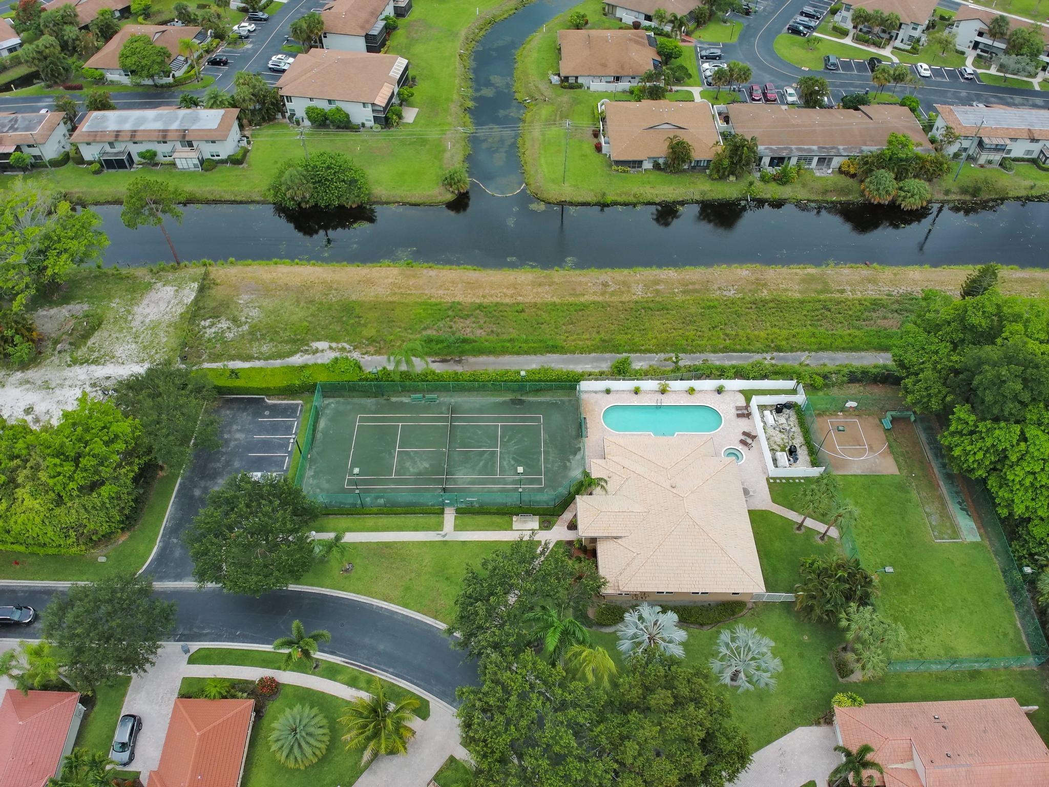 5445 Grande Palm Cir