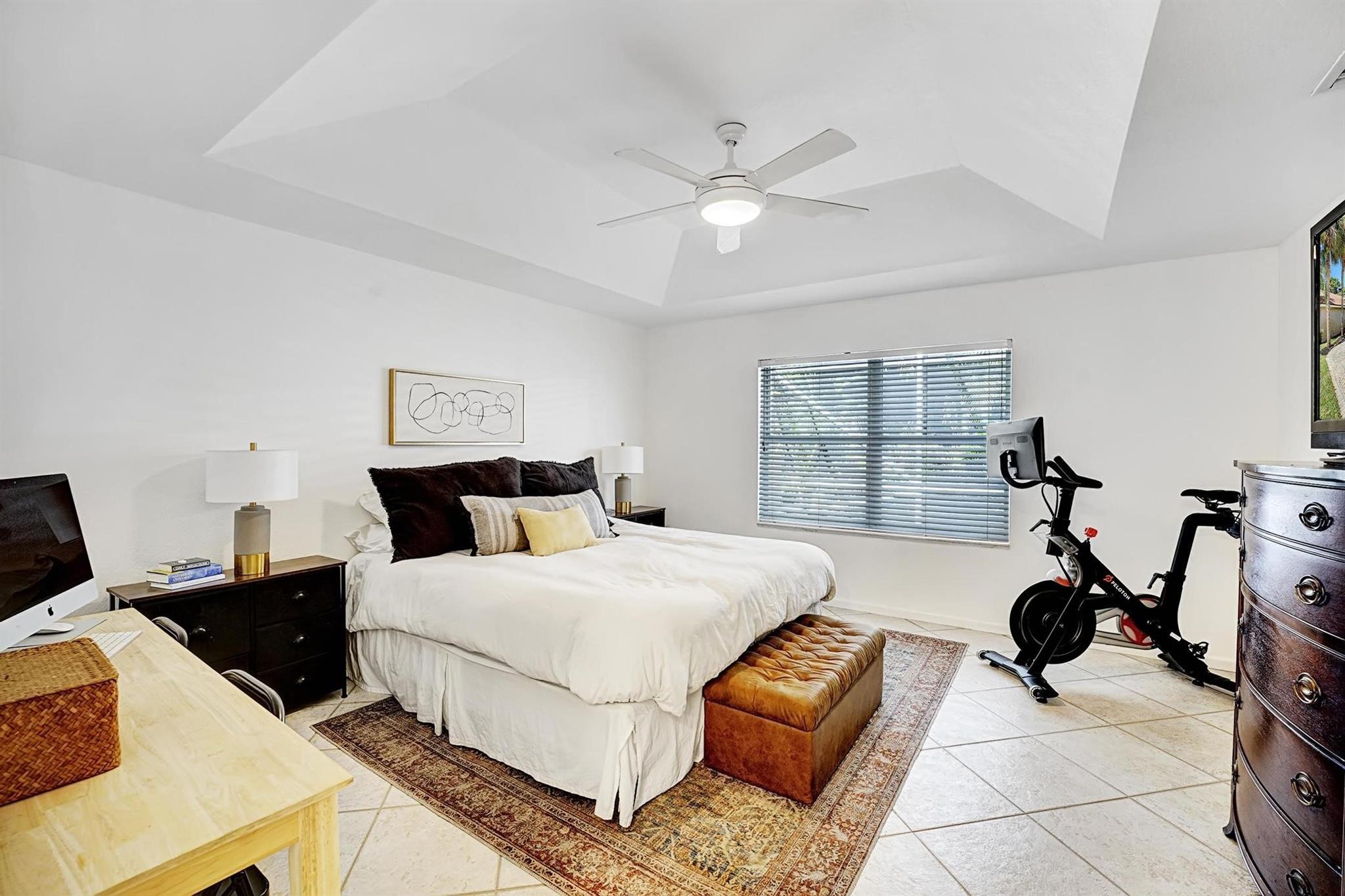 5445 Grande Palm Cir